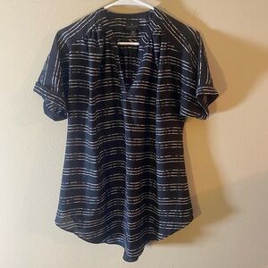 Black and White Stripe V-Neck Semi-Sheer Worthington Tee Shirt Blouse Sz XS